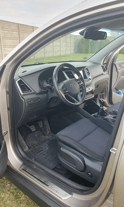 Hyundai Tucson cena 47900 przebieg: 238579, rok produkcji 2015 z Goleniów małe 56